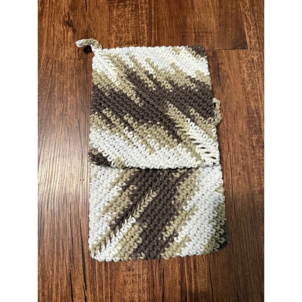 Set of 2 Crochet Hot Pads Potholders  Heat Resistant Rustic Double Thickness New